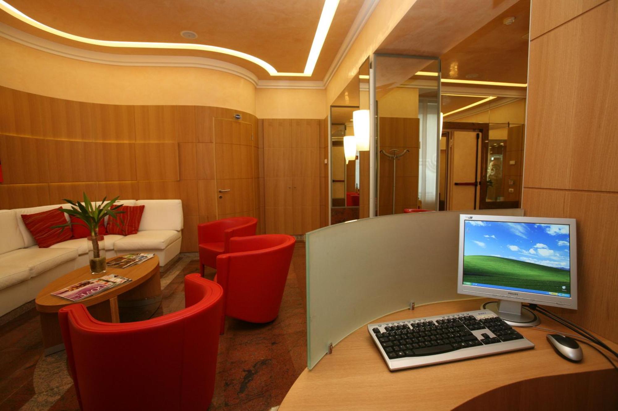 Le Petit Hotel Turin Exterior photo
