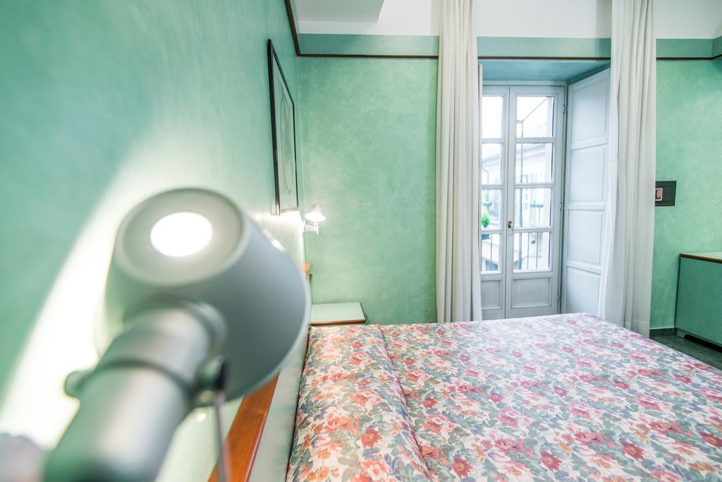 Le Petit Hotel Turin Exterior photo