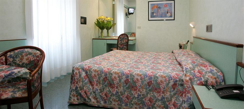 Le Petit Hotel Turin Exterior photo